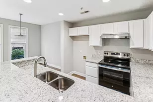 718 W Trade St, Charlotte, NC 28202 - Photo 22