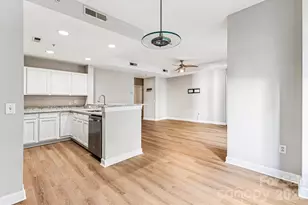 718 W Trade St, Charlotte, NC 28202 - Photo 16