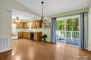 112 Serenity Cir, Hendersonville, NC 28792 - Photo 4