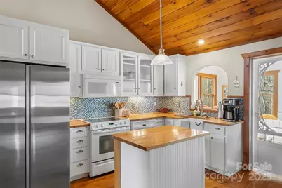 525 Mossy Oak Trail, Nebo, NC 28761 - Photo 8