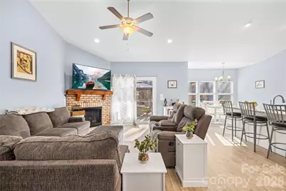 1600 Barefoot Avenue, Catawba, NC 28609 - Photo 6