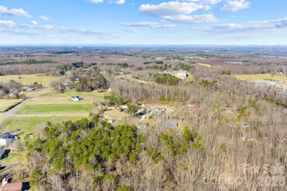 1600 Barefoot Avenue, Catawba, NC 28609 - Photo 34