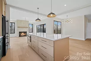 643 Settlers Trl, Mars Hill, NC 28754 - Photo 10