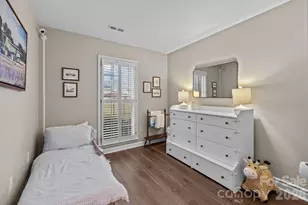 2704 Hillmont Dr, Charlotte, NC 28226 - Photo 10