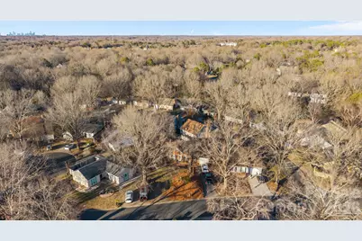 2704 Hillmont Drive, Charlotte, NC 28226 - Photo 26