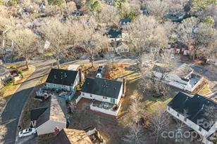 2704 Hillmont Dr, Charlotte, NC 28226 - Photo 26