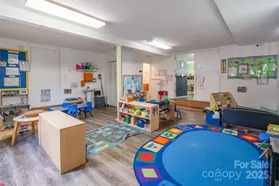 547 N Oakland Avenue, Statesville, NC 28677 - Photo 14