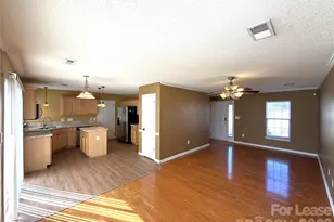 7304 Ravanna Dr, Charlotte, NC 28213 - Photo 2