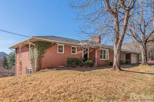 308 Grimball Dr, Waynesville, NC 28786 - Photo 2