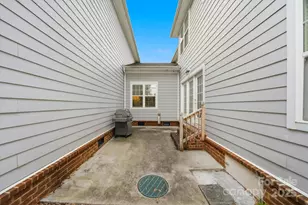 1449 N Center St, Hickory, NC 28601 - Photo 26