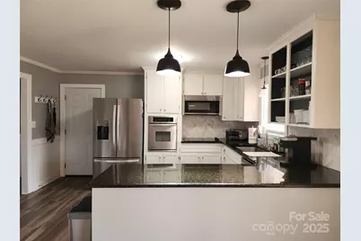 432 Virginia Avenue, Statesville, NC 28677 - Photo 6