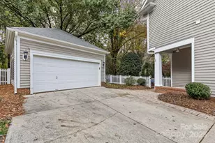 7601 Sharpthorne Pl, Charlotte, NC 28270 - Photo 30