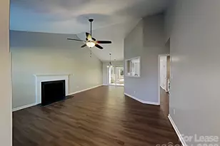 1040 Chaucery Ln, Matthews, NC 28104 - Photo 8