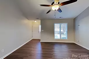 1040 Chaucery Ln, Matthews, NC 28104 - Photo 16