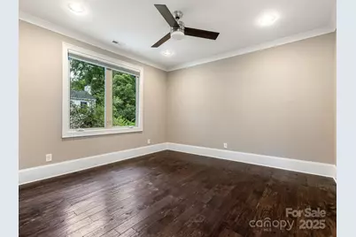 2011 Sharon Avenue, Charlotte, NC 28211 - Photo 32