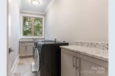 2011 Sharon Avenue, Charlotte, NC 28211 - Photo 36