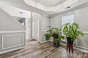 610 Grantham Ln, Charlotte, NC 28262 - Photo 6