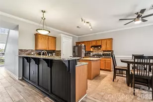 610 Grantham Ln, Charlotte, NC 28262 - Photo 12