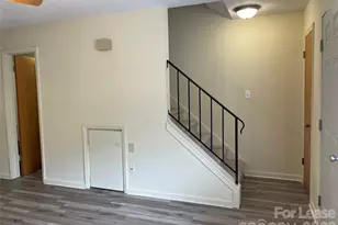 118 Ross St, Morganton, NC 28655 - Photo 2