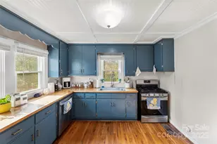 507 S Maple St, Dallas, NC 28034 - Photo 14