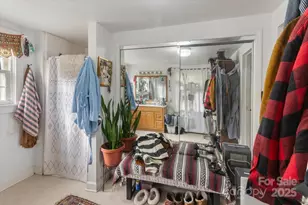 16 Sycamore St, Asheville, NC 28804 - Photo 24