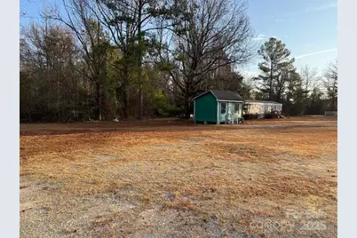 1048 Chesterfield Highway, Cheraw, SC 29520 - Photo 8