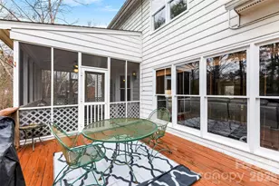 10318 Hollybrook Dr, Charlotte, NC 28277 - Photo 40