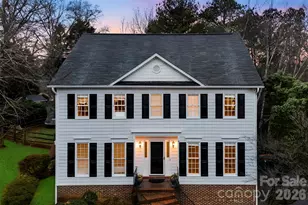 10318 Hollybrook Dr, Charlotte, NC 28277 - Photo 2