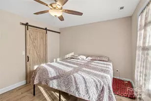 60 Oakwood Dr, Horse Shoe, NC 28792 - Photo 22