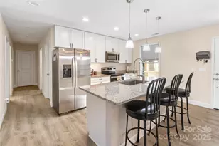 60 Oakwood Dr, Horse Shoe, NC 28792 - Photo 8