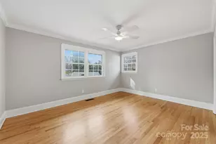 4937 Vincent Ln, Charlotte, NC 28210 - Photo 16