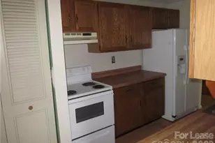 11411 Misty Valley Ct, Charlotte, NC 28226 - Photo 18