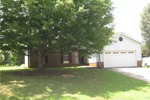 11411 Misty Valley Ct, Charlotte, NC 28226 - Photo 2