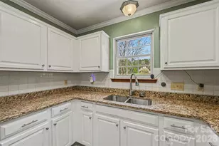 7329 Bailywick Dr, Waxhaw, NC 28173 - Photo 4