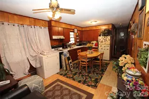 503 Graham St, Wadesboro, NC 28170 - Photo 2