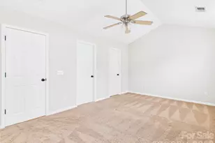 2056 University Heights Ln, Charlotte, NC 28213 - Photo 16