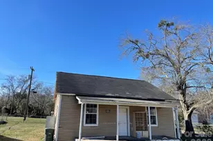 35 Center St, Great Falls, SC 29055 - Photo 1