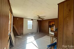 35 Center St, Great Falls, SC 29055 - Photo 14