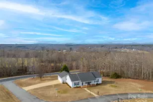 123 N Cul De Sac St, Forest City, NC 28043 - Photo 8