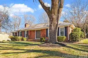 1024 Redcoat Dr, Charlotte, NC 28211 - Photo 4