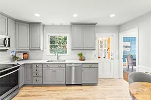 1024 Redcoat Dr, Charlotte, NC 28211 - Photo 16