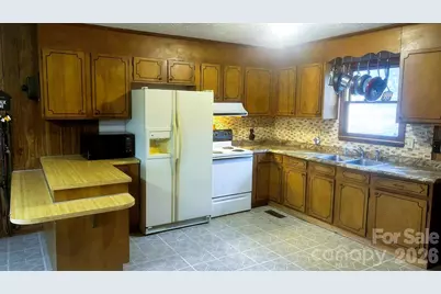 101 Poteat Drive, Morganton, NC 28655 - Photo 8