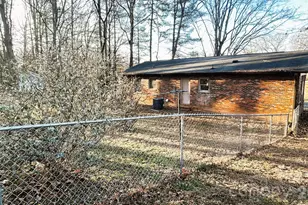 101 Poteat Dr, Morganton, NC 28655 - Photo 4