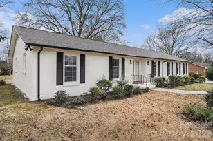 8616 Fallsdale Dr, Charlotte, NC 28214 - Photo 4