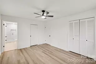 8616 Fallsdale Dr, Charlotte, NC 28214 - Photo 24