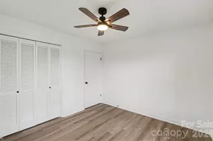 8616 Fallsdale Dr, Charlotte, NC 28214 - Photo 22