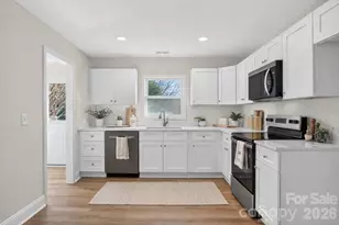 325 Log Barn Rd, Salisbury, NC 28146 - Photo 2