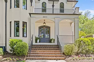 2200 Hastings Dr, Charlotte, NC 28207 - Photo 2