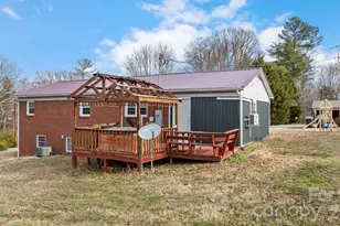 419 Hudson Heights, Hudson, NC 28638 - Photo 4