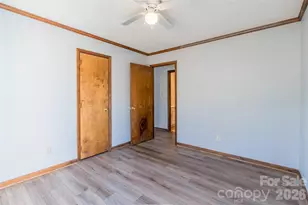 7225 McTeal Pl, Charlotte, NC 28262 - Photo 18